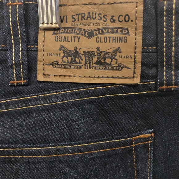 Blue Men’s Levi’s Denim Jeans - Picture 3 of 4